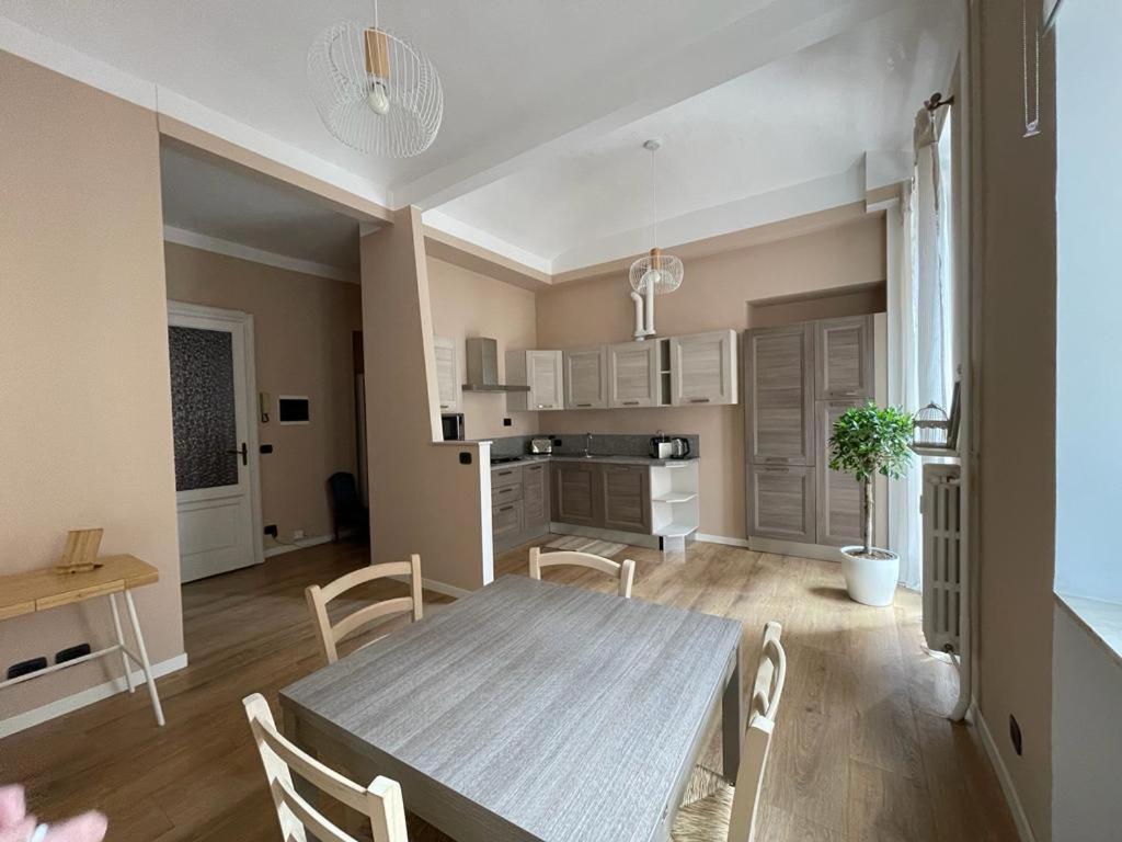 טורינו La Petite Maison De La Ville מראה חיצוני תמונה